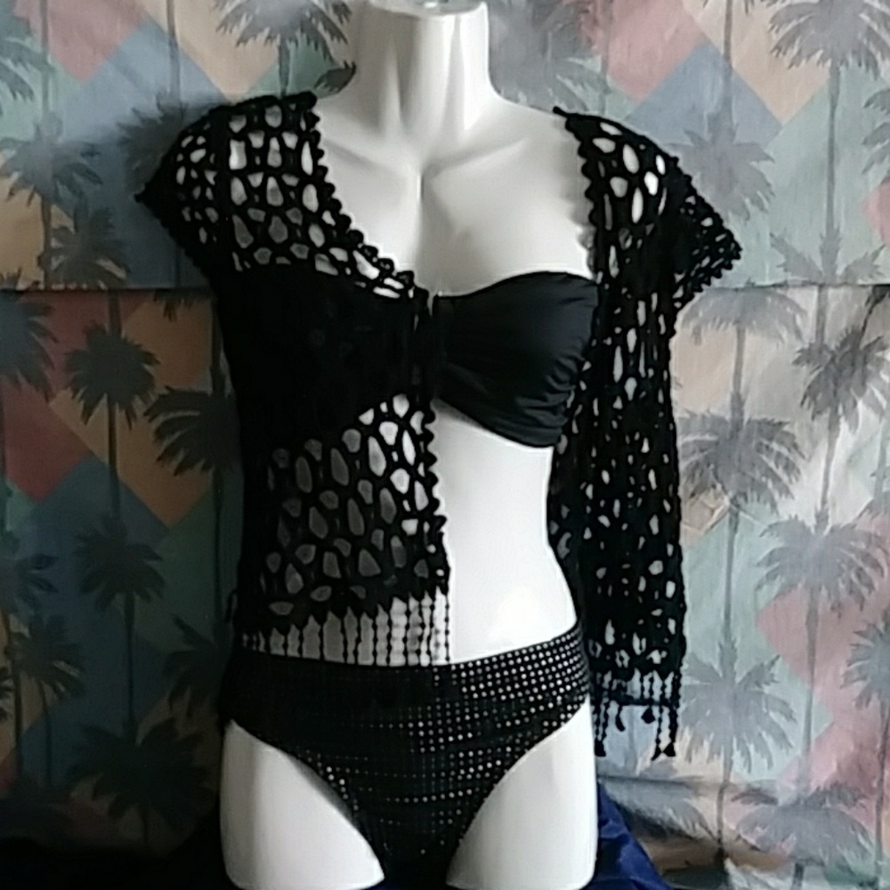 Black crochet cover up/ cap sleeve cardigan